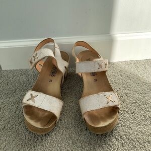 Mephisto white sandals